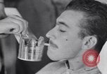 Standbild Evakuierung Krankenhaus europäische Theater, 1945, aus Sekunde 39 historischem Filmmaterial Videoclip 65675075315