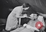 Standbild Evakuierung Krankenhaus europäische Theater, 1945, aus Sekunde 44 historischem Filmmaterial Videoclip 65675075315