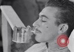 Standbild Evakuierung Krankenhaus europäische Theater, 1945, aus Sekunde 48 historischem Filmmaterial Videoclip 65675075315