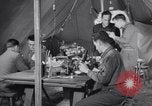 Standbild Evakuierung Krankenhaus europäische Theater, 1945, aus Sekunde 20 historischem Filmmaterial Videoclip 65675075316
