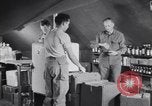 Standbild Evakuierung Krankenhaus europäische Theater, 1945, aus Sekunde 25 historischem Filmmaterial Videoclip 65675075316