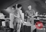 Standbild Evakuierung Krankenhaus europäische Theater, 1945, aus Sekunde 28 historischem Filmmaterial Videoclip 65675075316