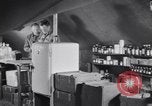 Standbild Evakuierung Krankenhaus europäische Theater, 1945, aus Sekunde 38 historischem Filmmaterial Videoclip 65675075316