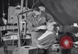 Standbild Evakuierung Krankenhaus europäische Theater, 1945, aus Sekunde 50 historischem Filmmaterial Videoclip 65675075316