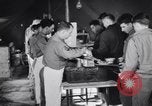 Standbild Evakuierung Krankenhaus europäische Theater, 1945, aus Sekunde 11 historischem Filmmaterial Videoclip 65675075317