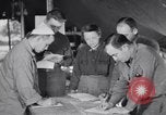 Standbild Evakuierung Krankenhaus europäische Theater, 1945, aus Sekunde 18 historischem Filmmaterial Videoclip 65675075317