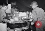 Standbild Evakuierung Krankenhaus europäische Theater, 1945, aus Sekunde 23 historischem Filmmaterial Videoclip 65675075317
