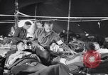 Standbild Evakuierung Krankenhaus europäische Theater, 1945, aus Sekunde 27 historischem Filmmaterial Videoclip 65675075317