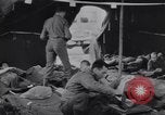 Immagine di Ospedale di evacuazione Teatro europeo, 1945, secondo 17 filmato di repertorio 65675075318