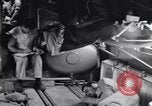 Image les blessés évacués en C-47 Avion d'évacuation d'air Îles Salomon, 1943, de la seconde 4 séquences d'archives historiques vidéo 65675075327