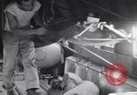 Image les blessés évacués en C-47 Avion d'évacuation d'air Îles Salomon, 1943, de la seconde 8 séquences d'archives historiques vidéo 65675075327