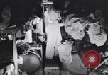 Image les blessés évacués en C-47 Avion d'évacuation d'air Îles Salomon, 1943, de la seconde 55 séquences d'archives historiques vidéo 65675075327
