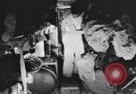 Image les blessés évacués en C-47 Avion d'évacuation d'air Îles Salomon, 1943, de la seconde 56 séquences d'archives historiques vidéo 65675075327