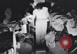 Image les blessés évacués en C-47 Avion d'évacuation d'air Îles Salomon, 1943, de la seconde 59 séquences d'archives historiques vidéo 65675075327