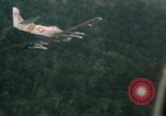 Immagine di Un-1H Skyraider bomber Il Vietnam, 1962, secondo 4 filmato di repertorio 65675075330