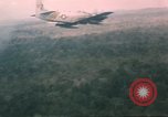 Immagine di Un-1H Skyraider bomber Il Vietnam, 1962, secondo 12 filmato di repertorio 65675075330