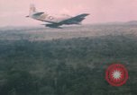 Immagine di Un-1H Skyraider bomber Il Vietnam, 1962, secondo 15 filmato di repertorio 65675075330