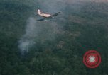 Immagine di Un-1H Skyraider bomber Il Vietnam, 1962, secondo 25 filmato di repertorio 65675075330