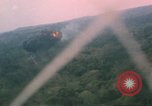 Immagine di Un-1H Skyraider bomber Il Vietnam, 1962, secondo 47 filmato di repertorio 65675075330