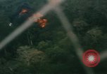 Immagine di Un-1H Skyraider bomber Il Vietnam, 1962, secondo 48 filmato di repertorio 65675075330