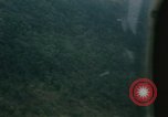Immagine di Un-1H Skyraider bomber Il Vietnam, 1962, secondo 51 filmato di repertorio 65675075330