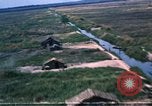 Immagine di Un-1H Skyraider bomber Il Vietnam, 1962, secondo 6 filmato di repertorio 65675075331