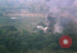 Immagine di Un-1H Skyraider bombardieri Il Vietnam, 1962, secondo 29 filmato di repertorio 65675075332