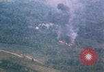 Immagine di Un-1H Skyraider bombardieri Il Vietnam, 1962, secondo 47 filmato di repertorio 65675075332