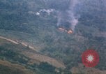 Immagine di Un-1H Skyraider bombardieri Il Vietnam, 1962, secondo 48 filmato di repertorio 65675075332