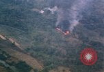Immagine di Un-1H Skyraider bombardieri Il Vietnam, 1962, secondo 51 filmato di repertorio 65675075332