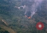 Immagine di Un-1H Skyraider bombardieri Il Vietnam, 1962, secondo 52 filmato di repertorio 65675075332