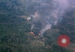 Immagine di Un-1H Skyraider bombardieri Il Vietnam, 1962, secondo 57 filmato di repertorio 65675075332