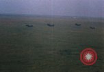 Image CH-21C Shawnee Helicopters Vietnam, 1962, de la seconde 25 séquences d'archives historiques vidéo 65675075336