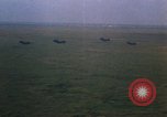 Image CH-21C Shawnee Helicopters Vietnam, 1962, de la seconde 26 séquences d'archives historiques vidéo 65675075336