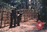 Image vietnamiens de la défense civile hommes Buen Eane Vietnam, 1962, de la seconde 22 séquences d'archives historiques vidéo 65675075337