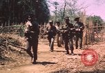 Image vietnamiens de la défense civile hommes Buen Eane Vietnam, 1962, de la seconde 30 séquences d'archives historiques vidéo 65675075337