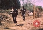 Image vietnamiens de la défense civile hommes Buen Eane Vietnam, 1962, de la seconde 42 séquences d'archives historiques vidéo 65675075337