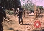 Image vietnamiens de la défense civile hommes Buen Eane Vietnam, 1962, de la seconde 43 séquences d'archives historiques vidéo 65675075337