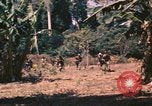 Image vietnamiens de la défense civile hommes Buen Eane Vietnam, 1962, de la seconde 50 séquences d'archives historiques vidéo 65675075337