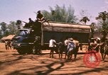 Immagine di Civili di difesa personale Buen Eane Vietnam, 1962, secondo 8 filmato di repertorio 65675075340