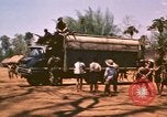 Immagine di Civili di difesa personale Buen Eane Vietnam, 1962, secondo 9 filmato di repertorio 65675075340