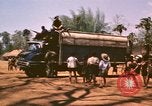 Immagine di Civili di difesa personale Buen Eane Vietnam, 1962, secondo 11 filmato di repertorio 65675075340
