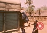 Immagine di Civili di difesa personale Buen Eane Vietnam, 1962, secondo 27 filmato di repertorio 65675075340