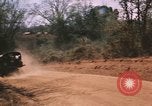 Immagine di Civili di difesa personale Buen Eane Vietnam, 1962, secondo 48 filmato di repertorio 65675075340