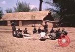 Immagine di Civili di difesa personale Buen Eane Vietnam, 1962, secondo 50 filmato di repertorio 65675075340