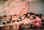 Immagine di Il Vietnam Air Force ufficiali Pleiku Vietnam del Sud, 1962, secondo 15 filmato di repertorio 65675075359