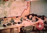Immagine di Il Vietnam Air Force ufficiali Pleiku Vietnam del Sud, 1962, secondo 21 filmato di repertorio 65675075359