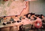 Immagine di Il Vietnam Air Force ufficiali Pleiku Vietnam del Sud, 1962, secondo 25 filmato di repertorio 65675075359