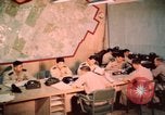 Immagine di Il Vietnam Air Force ufficiali Pleiku Vietnam del Sud, 1962, secondo 30 filmato di repertorio 65675075359