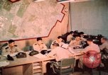 Immagine di Il Vietnam Air Force ufficiali Pleiku Vietnam del Sud, 1962, secondo 33 filmato di repertorio 65675075359